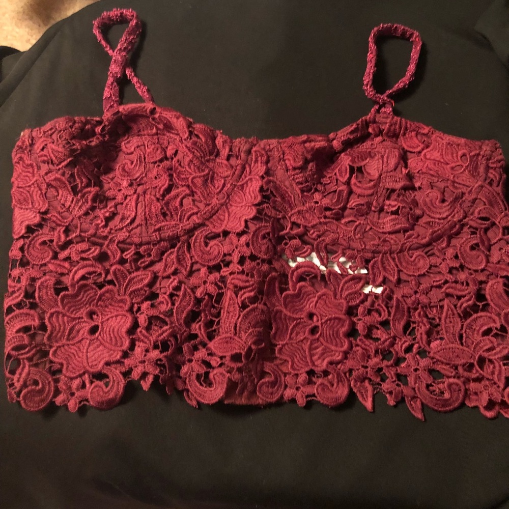 Urban outfitters- Kimchi Blue- bralette crop